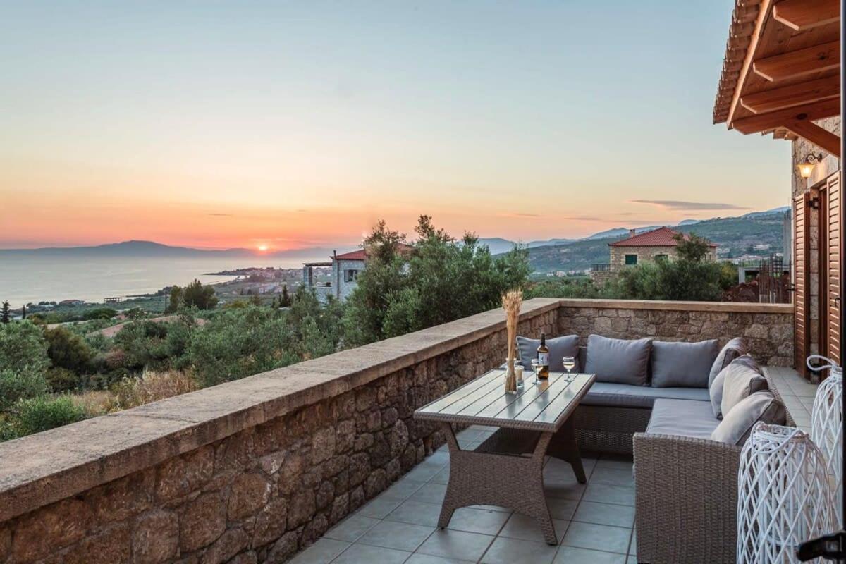 Mani Panoramic Seaviews - Luxury Summer Haven Léfktro Kültér fotó