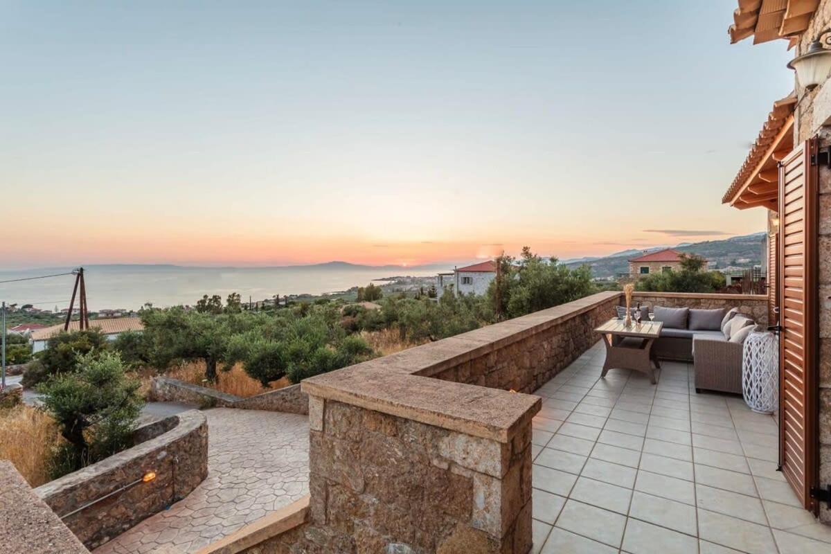 Mani Panoramic Seaviews - Luxury Summer Haven Léfktro Kültér fotó